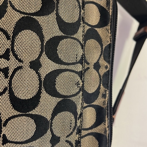 Black and Tan Crossbody Bag - Picture 3 of 4